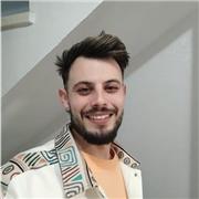 Soy una persona carismática y exigente que me gusta ayudar y enseñar los conocimientos que he desarrollado a lo largo de mi enseñanza